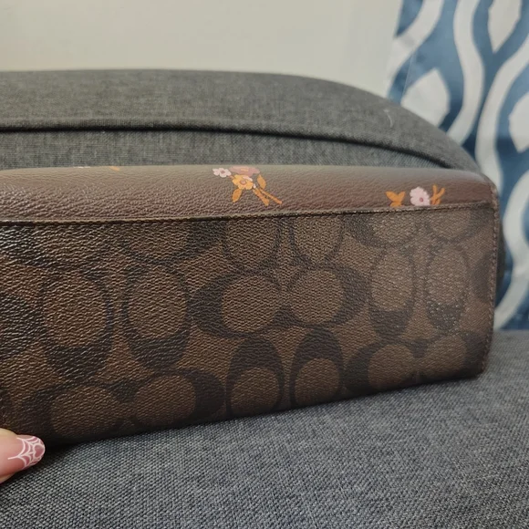 Coach Slim Envelope Wallet - Picture 2 of 11